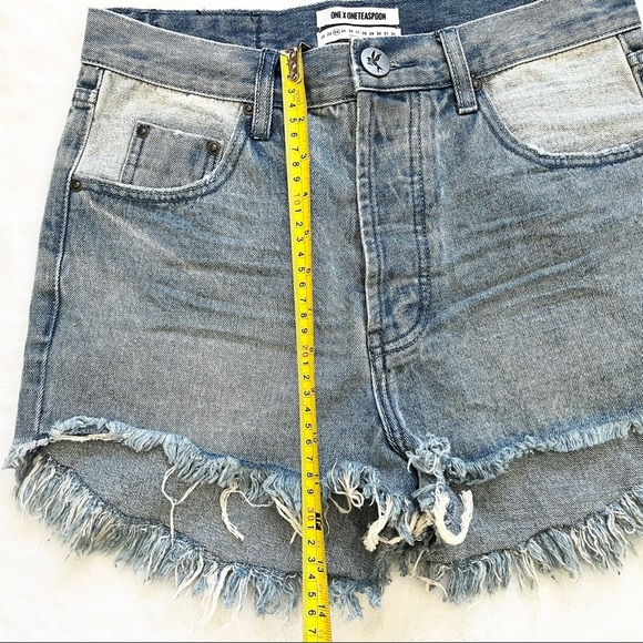 ONE X ONE TEASPOON BUTTON FLY SHORTS SIZE 24 Festival Rodeo Trendy High Rise - Picture 7 of 8